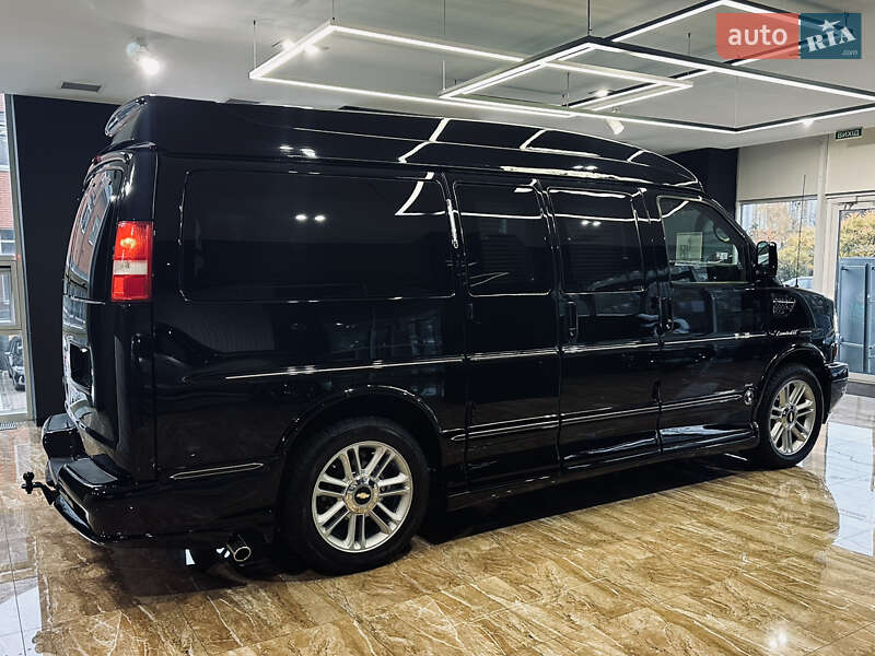 Минивэн Chevrolet Express 2013 в Киеве фото 7 Минивэн Chevrolet Express 2013 в Киеве