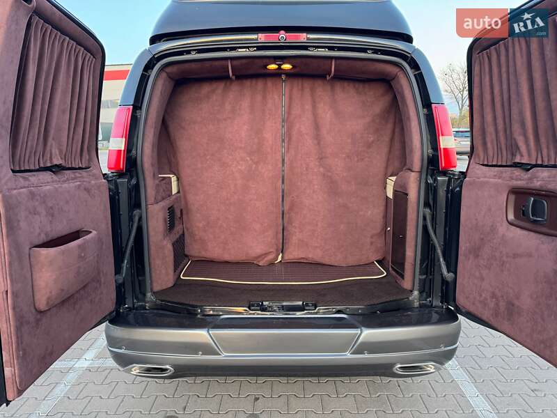 Мінівен Chevrolet Express 2008 в Києві