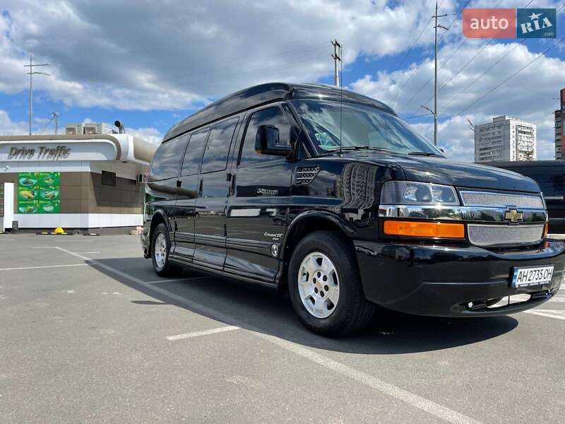 Минивэн Chevrolet Express 2011 в Киеве