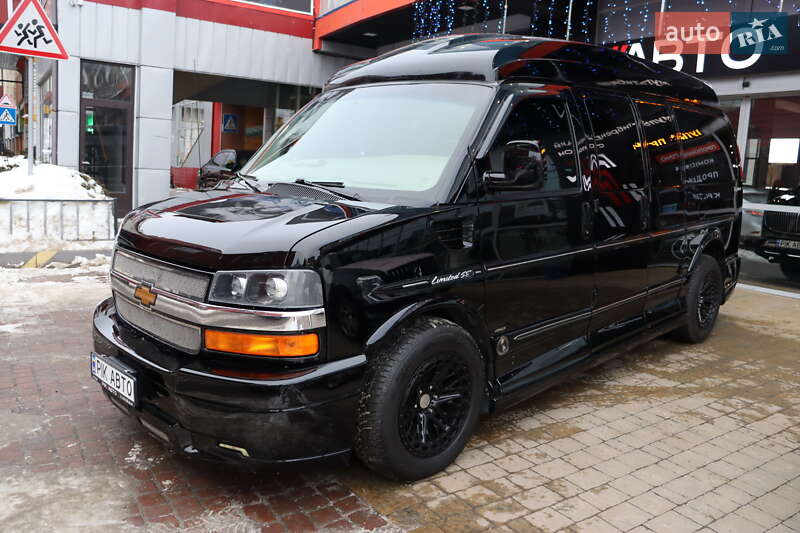 Мінівен Chevrolet Express 2014 в Львові