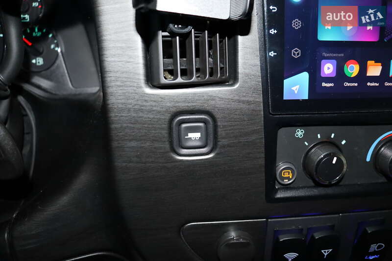 Мінівен Chevrolet Express 2014 в Львові