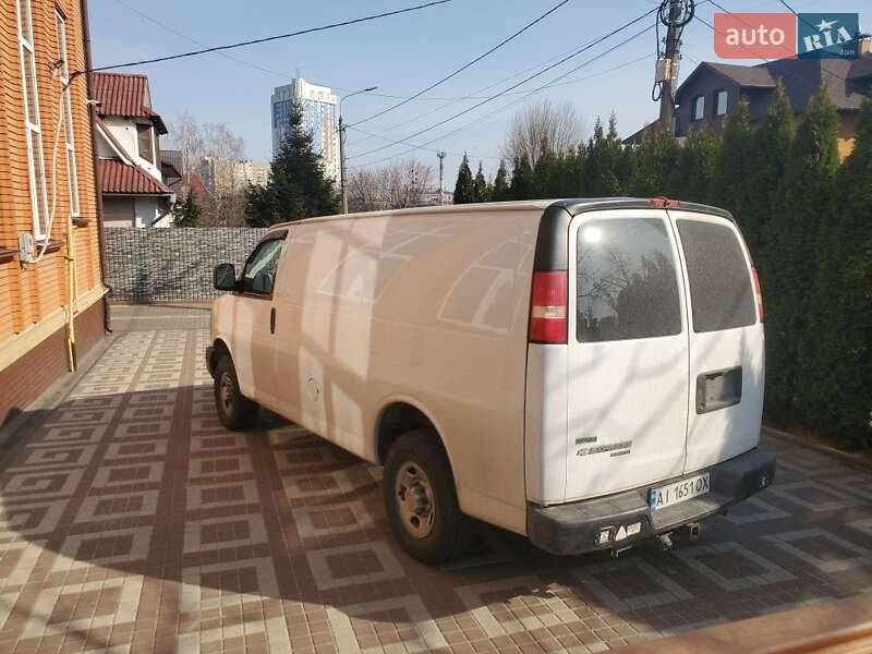 Минивэн Chevrolet Express 2007 в Киеве