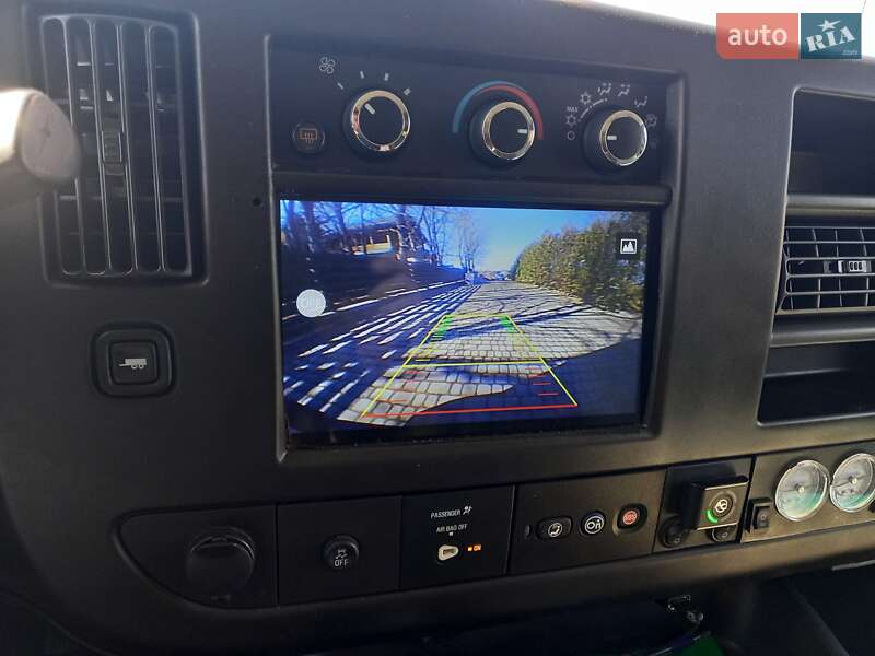 Мінівен Chevrolet Express 2017 в Долині