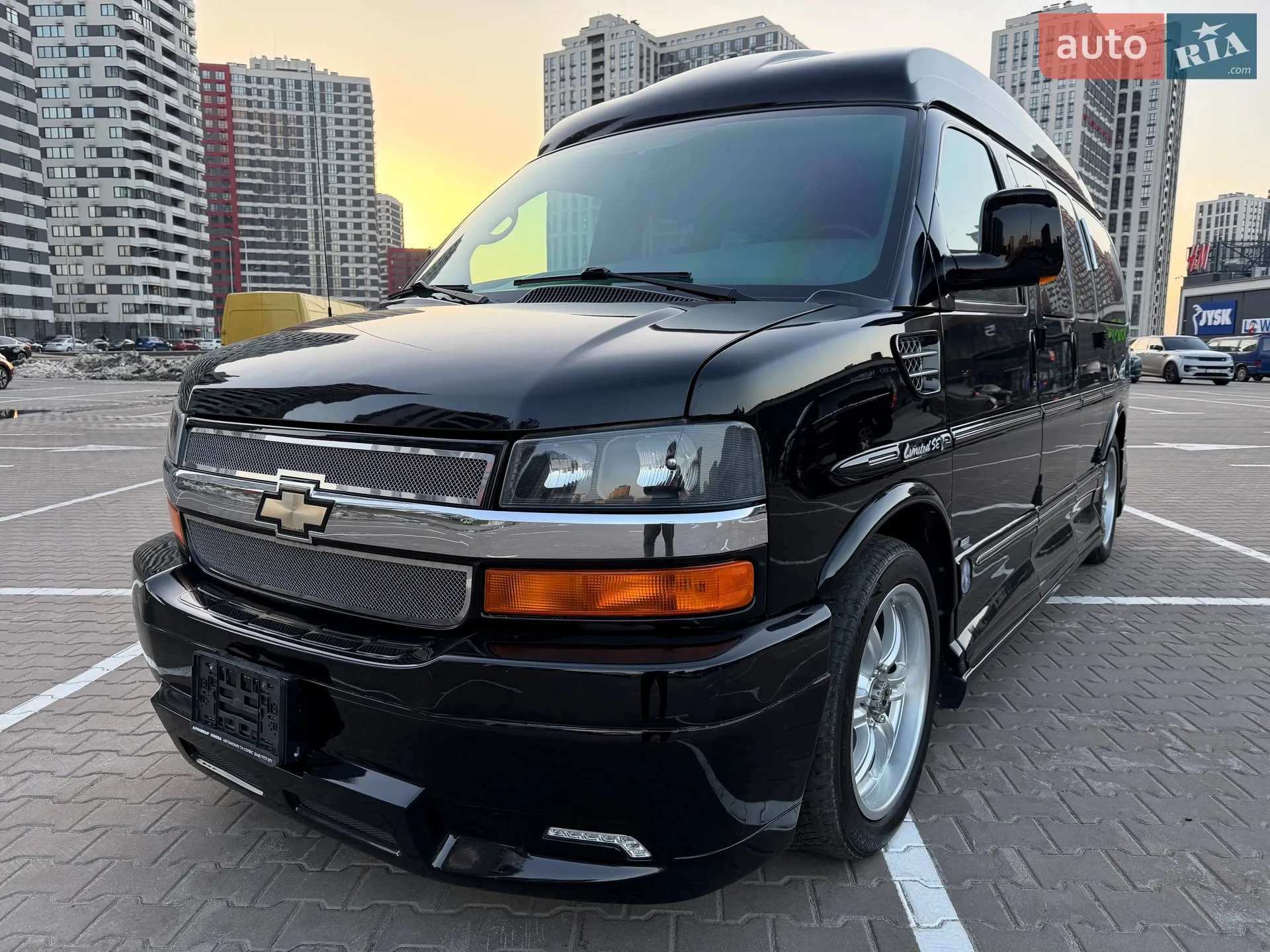2010 Chevrolet Express - мініатюра 13