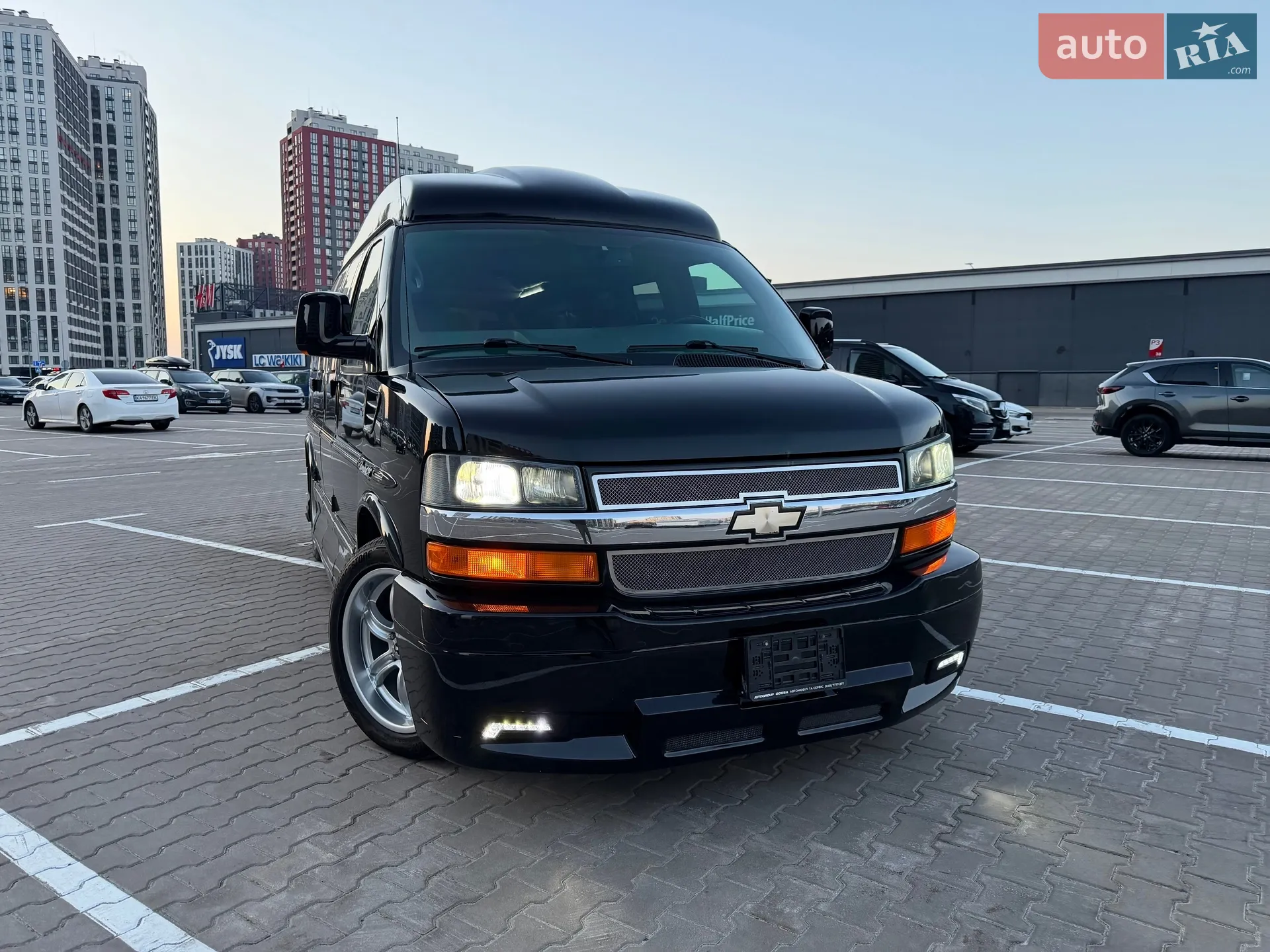 2010 Chevrolet Express - мініатюра 47