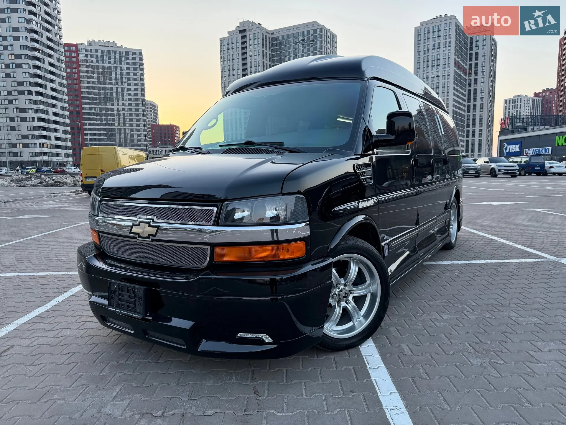 2010 Chevrolet Express - мініатюра 50