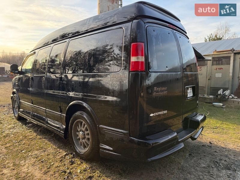 Минивэн Chevrolet Express 2008 в Нетешине