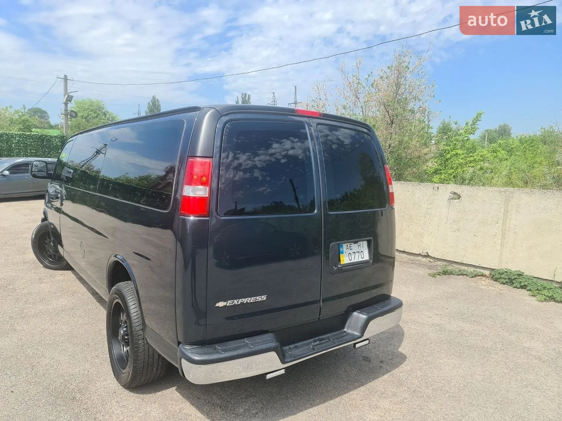 2017 Chevrolet Express - мініатюра 15