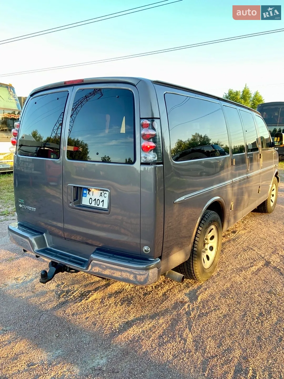 2010 Chevrolet Express - мініатюра 8