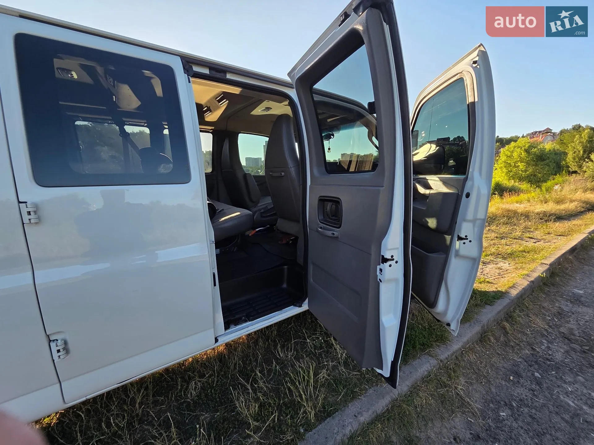 2018 Chevrolet Express - мініатюра 8