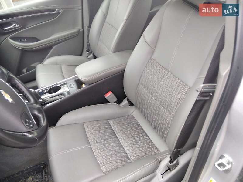 Седан Chevrolet Impala 2016 в Одесі