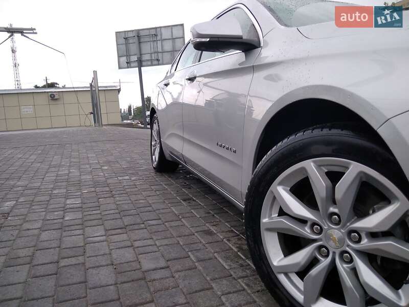 Седан Chevrolet Impala 2016 в Одесі