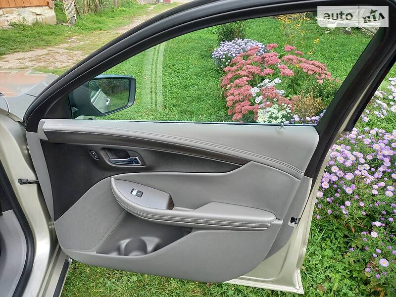 Седан Chevrolet Impala 2013 в Косове