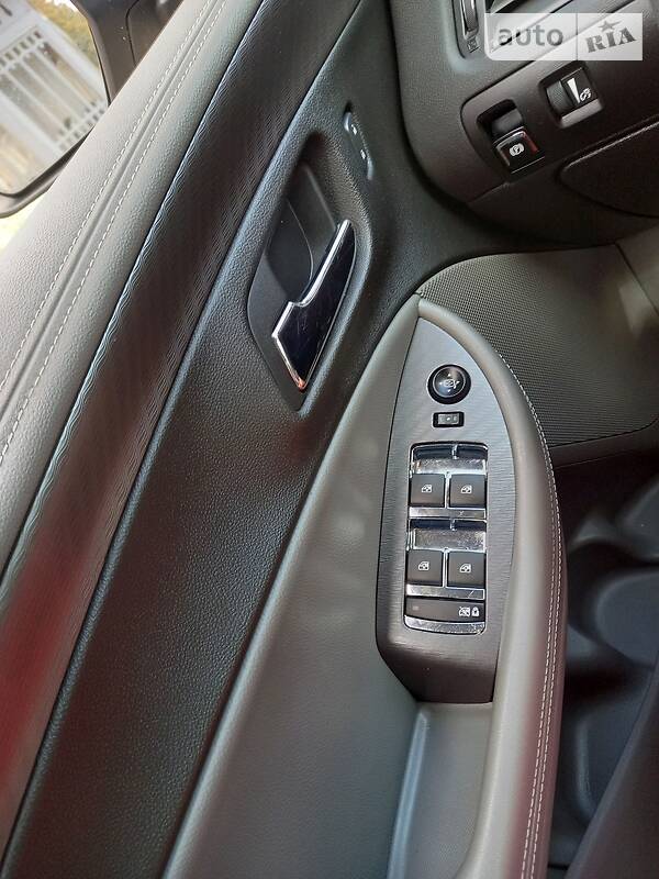 Седан Chevrolet Impala 2013 в Косове