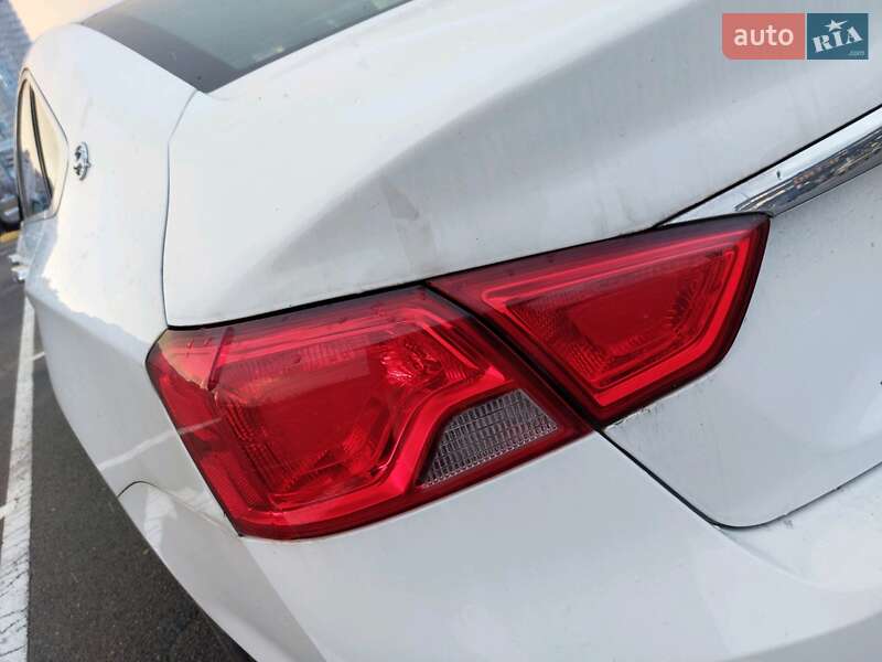 Седан Chevrolet Impala 2016 в Києві