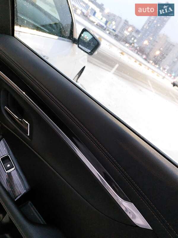 Седан Chevrolet Impala 2016 в Києві