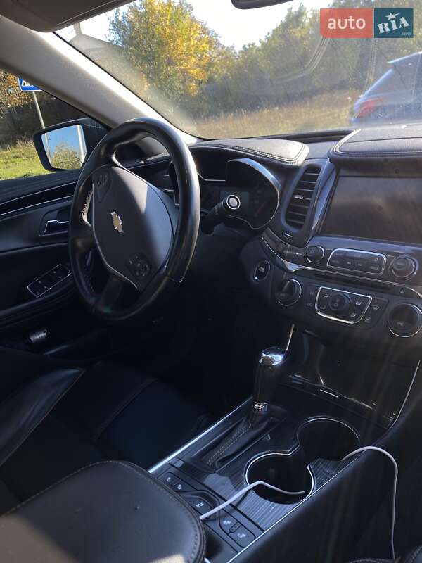 Седан Chevrolet Impala 2018 в Виннице