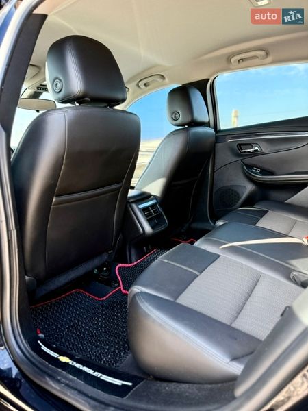 Седан Chevrolet Impala 2018 в Львове