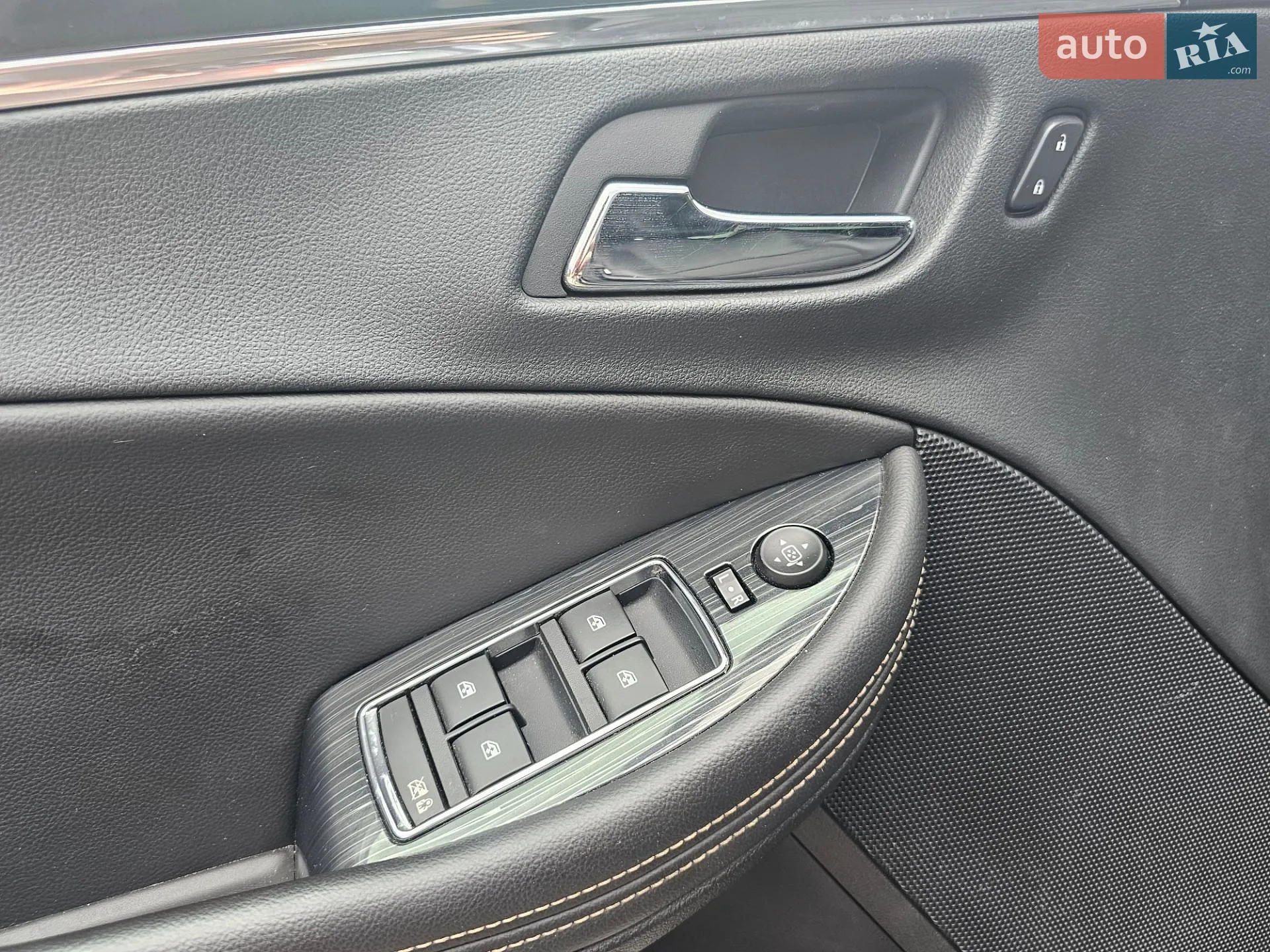 2015 Chevrolet Impala - мініатюра 27