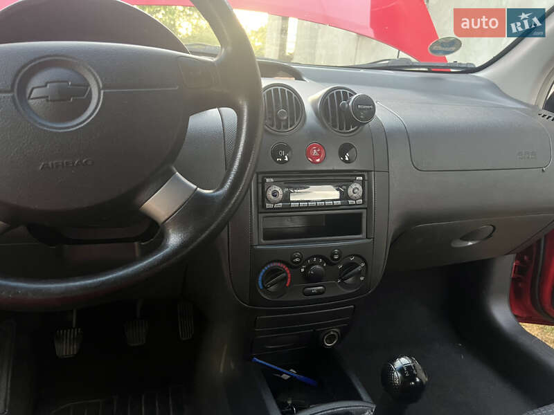 Хетчбек Chevrolet Kalos 2005 в Соломонове