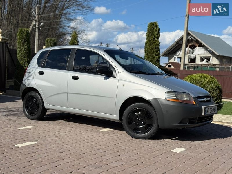 Хетчбек Chevrolet Kalos 2005 в Косові