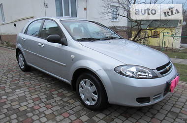 Хетчбек Chevrolet Lacetti 2005 в 