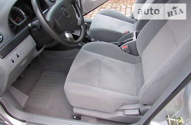 Хетчбек Chevrolet Lacetti 2005 в 