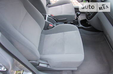 Хетчбек Chevrolet Lacetti 2005 в 