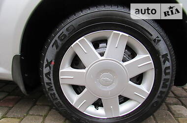 Хетчбек Chevrolet Lacetti 2005 в 