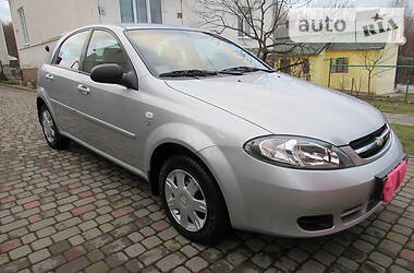 Хетчбек Chevrolet Lacetti 2005 в 