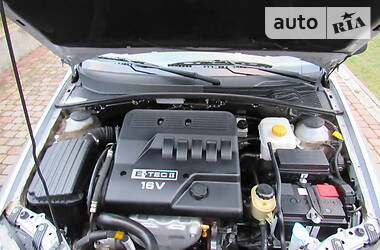 Хетчбек Chevrolet Lacetti 2005 в 