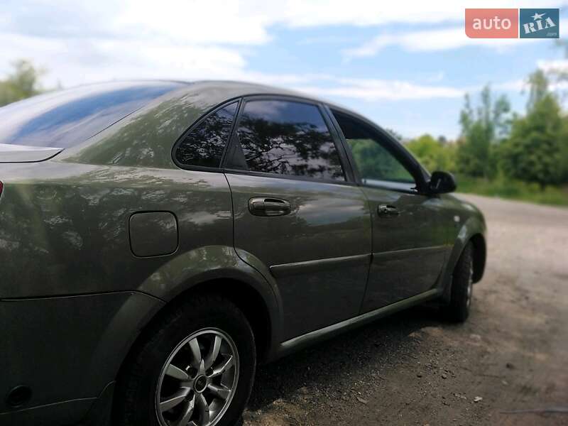 Седан Chevrolet Lacetti 2005 в Ужгороде