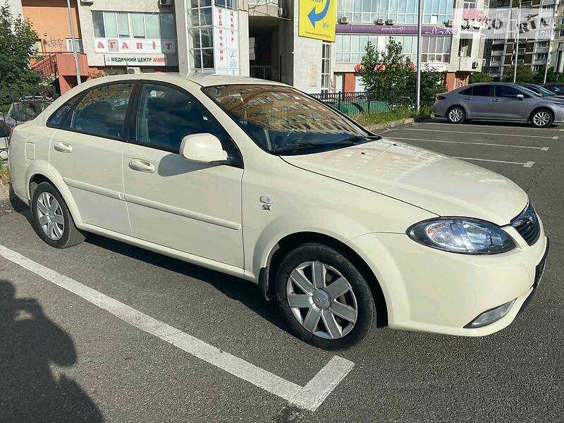 Седан Chevrolet Lacetti 2015 в 