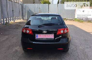 Хэтчбек Chevrolet Lacetti 2005 в Ровно