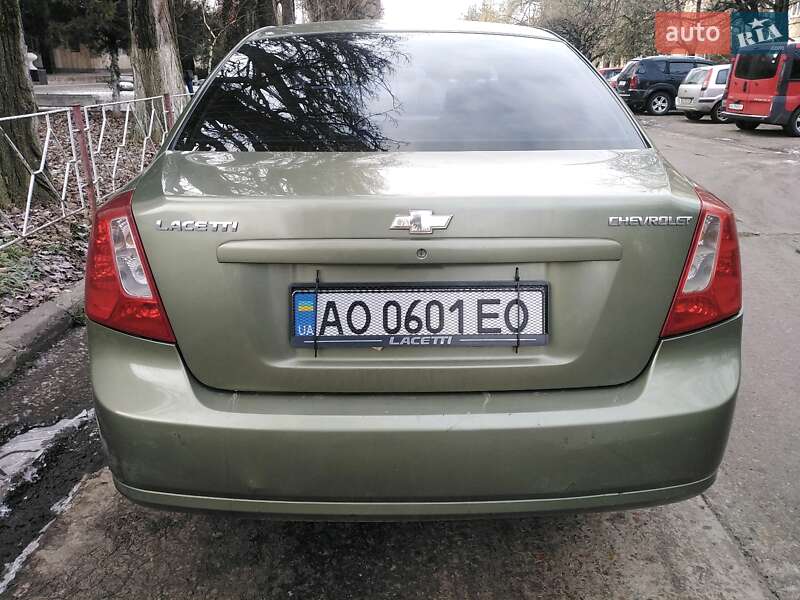 Седан Chevrolet Lacetti 2005 в Ужгороде