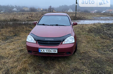 Седан Chevrolet Lacetti 2006 в Киеве