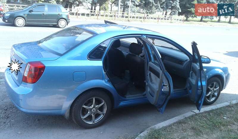 Седан Chevrolet Lacetti 2008 в Ужгороді
