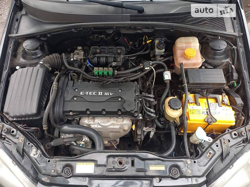 Хэтчбек Chevrolet Lacetti 2008 в  фото Хэтчбек Chevrolet Lacetti 2008 в