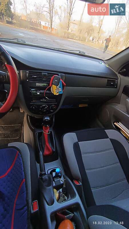 Седан Chevrolet Lacetti 2004 в Смілі