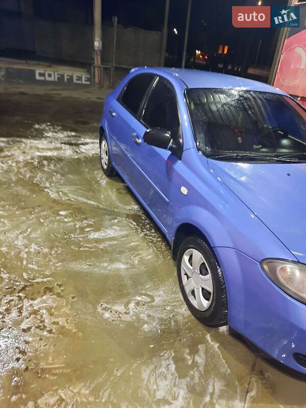 Хэтчбек Chevrolet Lacetti 2006 в Киеве