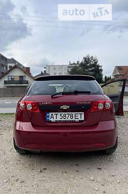 Седан Chevrolet Lacetti 2010 в Ивано-Франковске