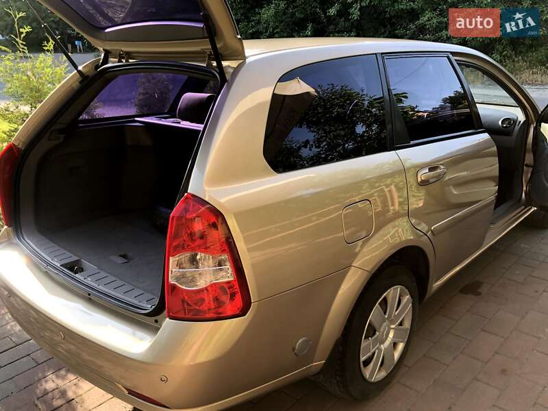 Универсал Chevrolet Lacetti 2010 в Броварах фото 5 Универсал Chevrolet Lacetti 2010 в Броварах