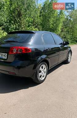 Хэтчбек Chevrolet Lacetti 2008 в Ровно