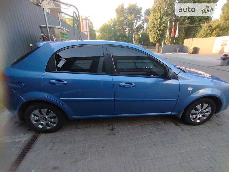 Хетчбек Chevrolet Lacetti 2007 в Дніпрі