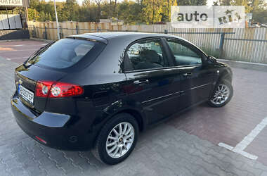 Хетчбек Chevrolet Lacetti 2007 в 
