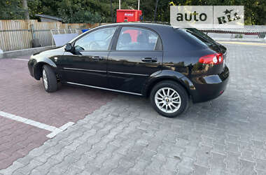 Хетчбек Chevrolet Lacetti 2007 в 