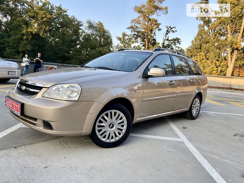 Универсал Chevrolet Lacetti 2009 в Киеве