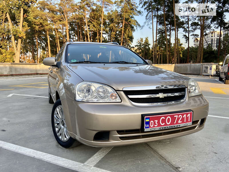 Универсал Chevrolet Lacetti 2009 в Киеве