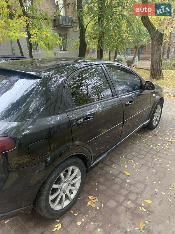 Хэтчбек Chevrolet Lacetti 2007 в Запорожье