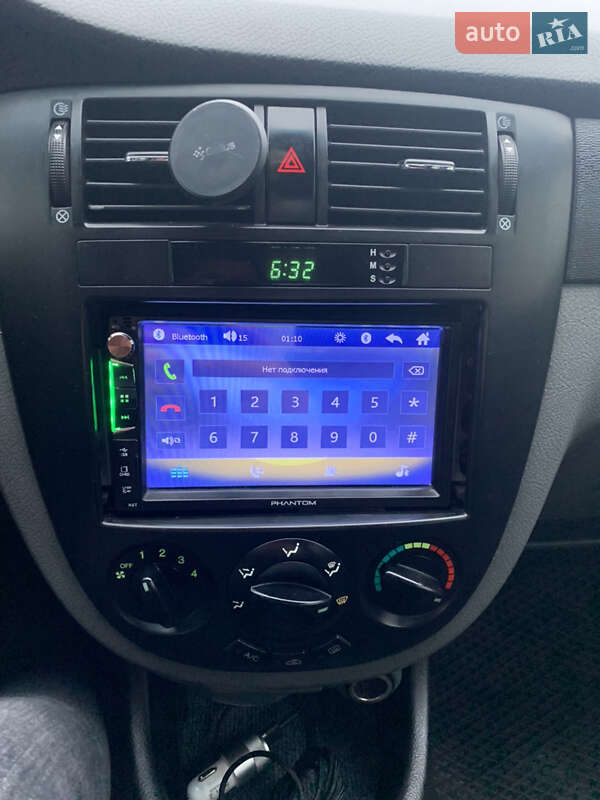 Седан Chevrolet Lacetti 2006 в Києві